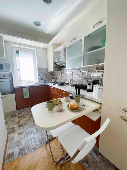 Apartment Manzoni Ring, Un Giro A *